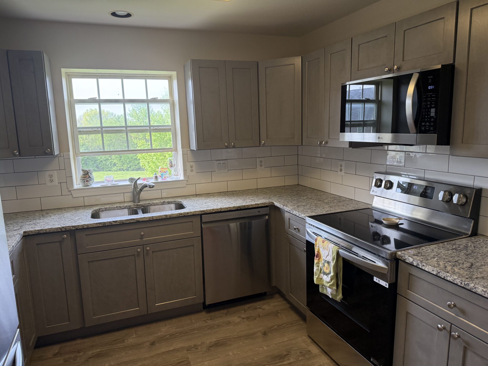 Kitchen by ALIHAN LLC
